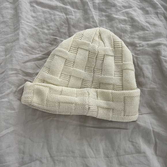 Supreme Basket Weave Beanie - Picture 4 of 10